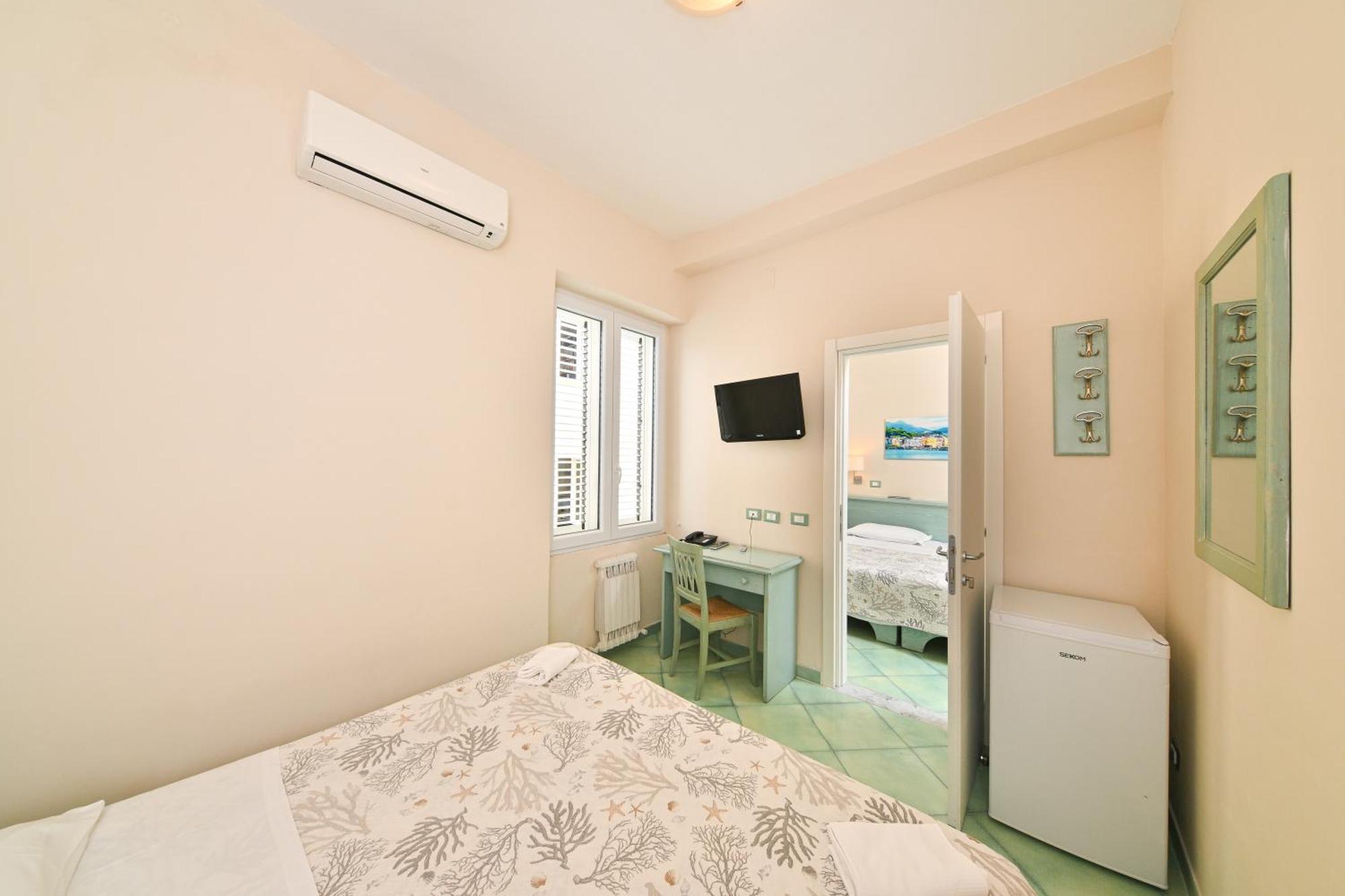 Albergo Atlantic Ischia Exterior foto